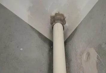 阿荣卫生间测漏水之渗水防护