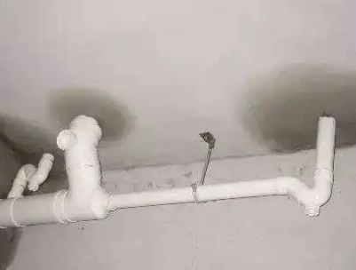 阿荣卫生间测漏水的几种情景